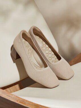 Vivaia Melody Pro Sustainable Square Toe Block Heel Pumps Slip Ons Slip-Ins 5.5